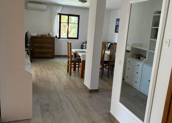 Cvita Holiday home *
